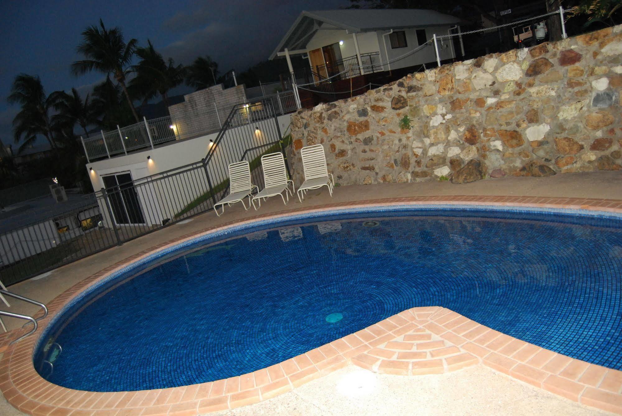 Airlie Beach Apartments Екстериор снимка